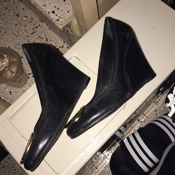 Tory Burch Sophie Wedge closed toe size 6 - Picture 4 of 8